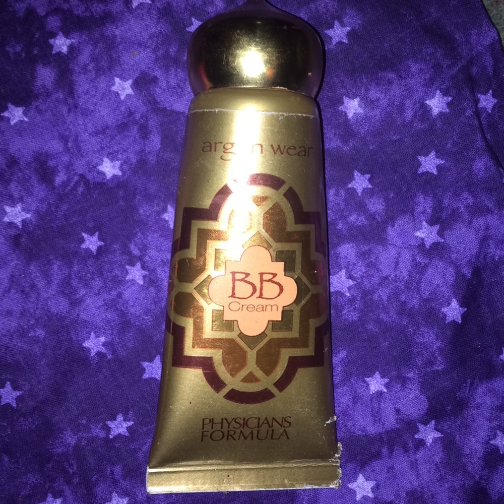 Light medium BB cream